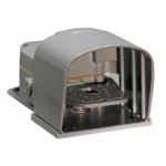 Interruptor de Pedal Metálico con Protección, Acción Brusca, Serie KR, Lovato Electric