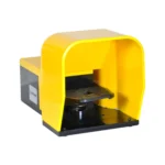 Interruptor de Pedal Plástico con Protección, Acción Brusca, Serie KG, Lovato Electric